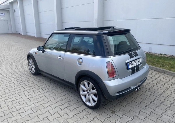 MINI Cooper S cena 15900 przebieg: 239000, rok produkcji 2004 z Świebodzice małe 79